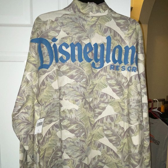 NWT Disneyland Resorts Parks Spirit Jersey L/S Jungle Print Men's… - Picture 7 of 8
